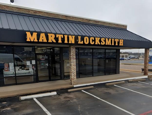 Martin Locksmith